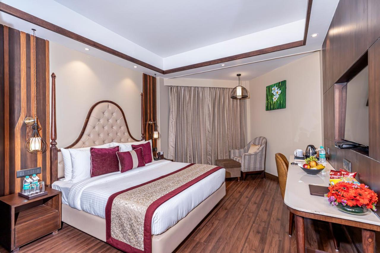 Fortune Khajjiar - Member Itc Hotels' Group Ngoại thất bức ảnh