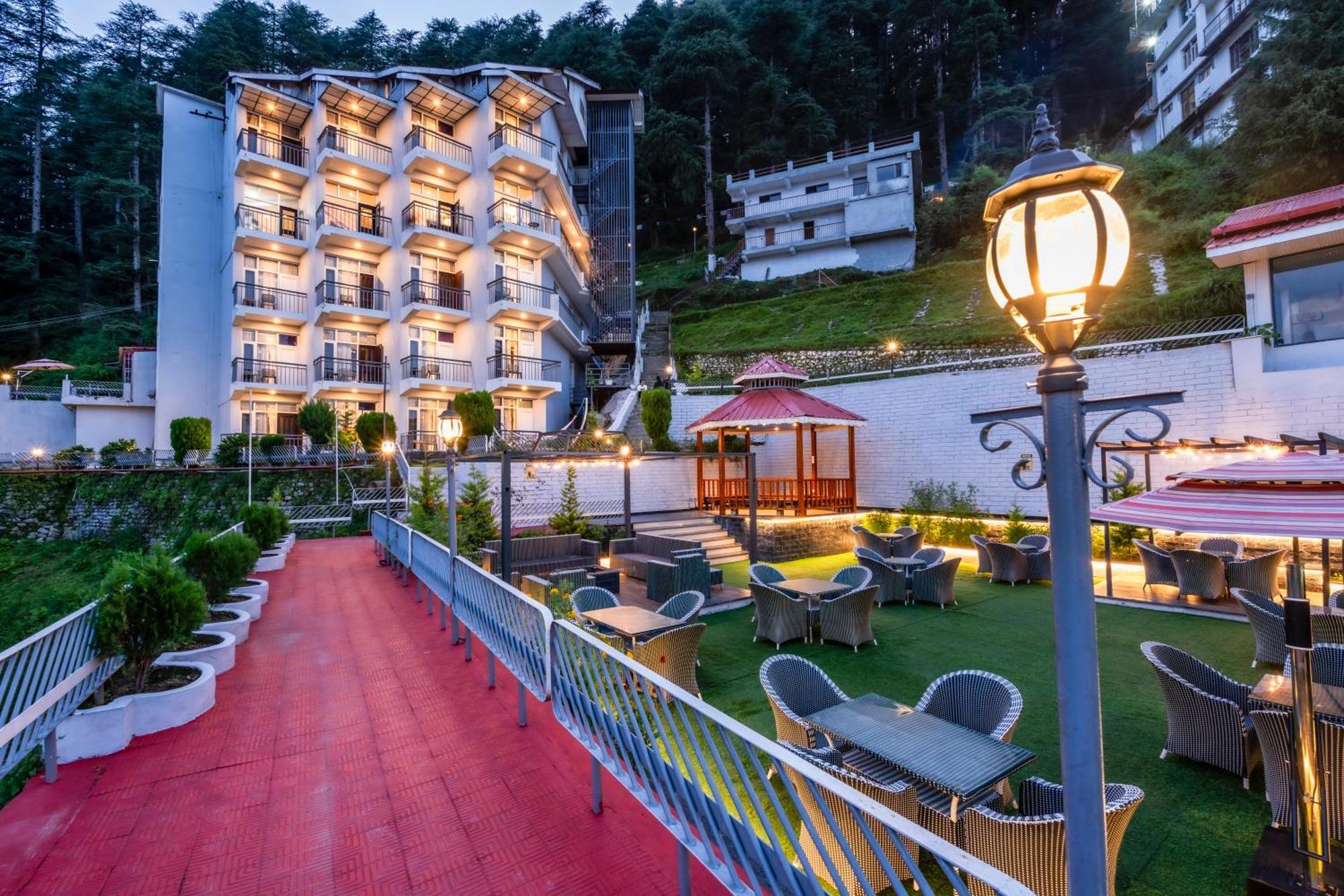 Fortune Khajjiar - Member Itc Hotels' Group Ngoại thất bức ảnh